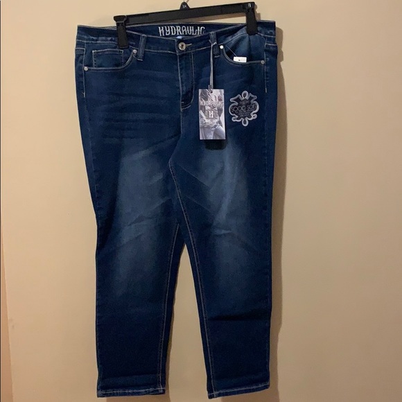 Hydraulic Jeans Womens Nolita Mid Rise Curvy Crop Jeans Nwt Poshmark